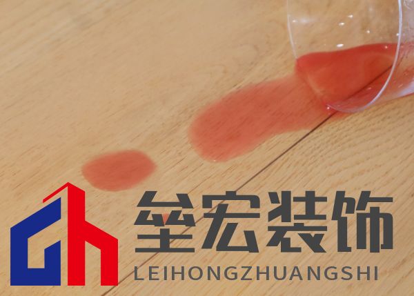 標(biāo)題一：奢華又健康？德?tīng)柦饦?biāo)“7凈”地板：拿來(lái)吧你